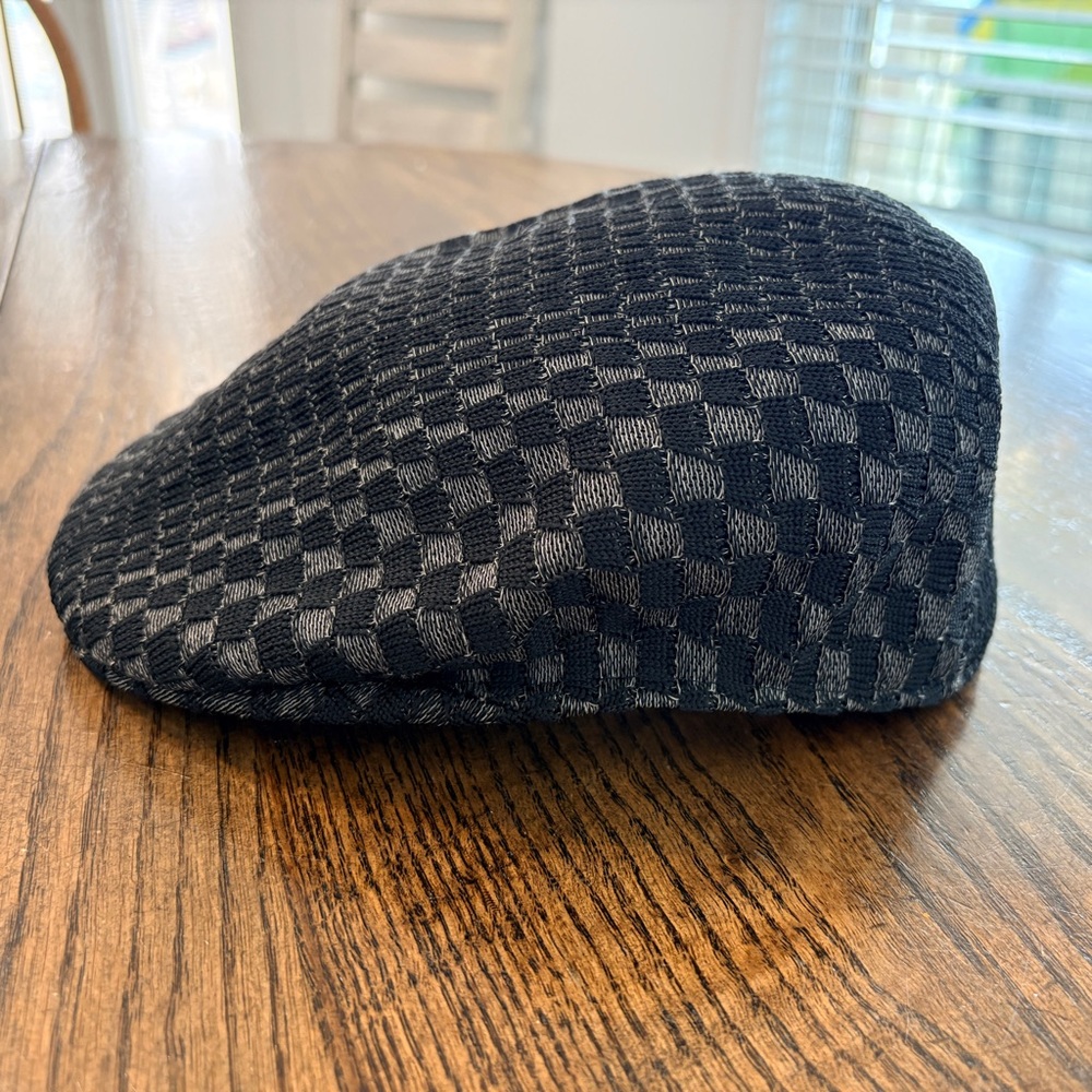 Kangol Black & Gray Check Newsboy Cabbie Taxi Cap